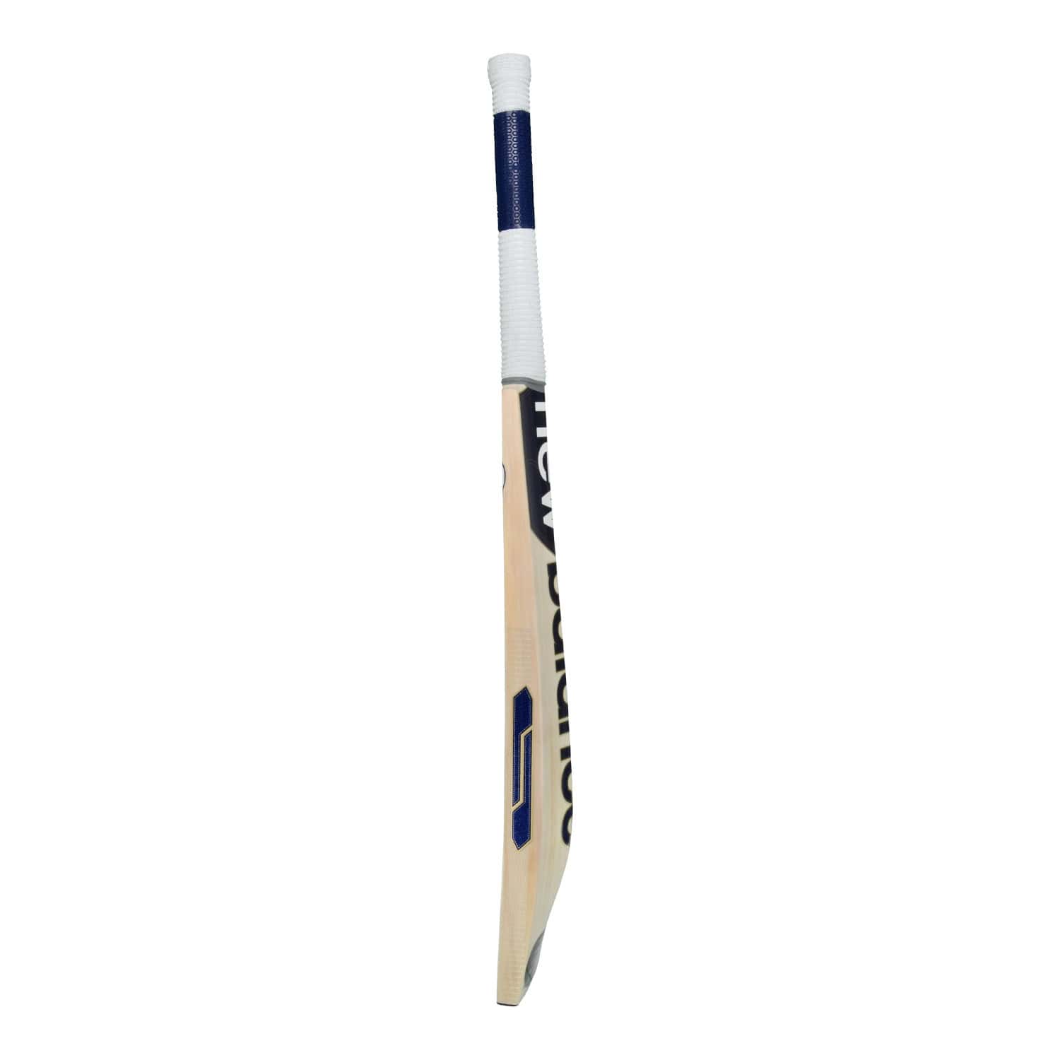 New Balance DC 600 Junior Cricket Bat  25